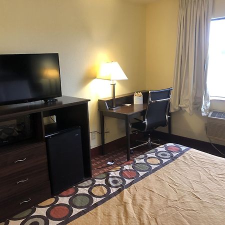 Super 8 By Wyndham Plover Stevens Point Area المظهر الخارجي الصورة