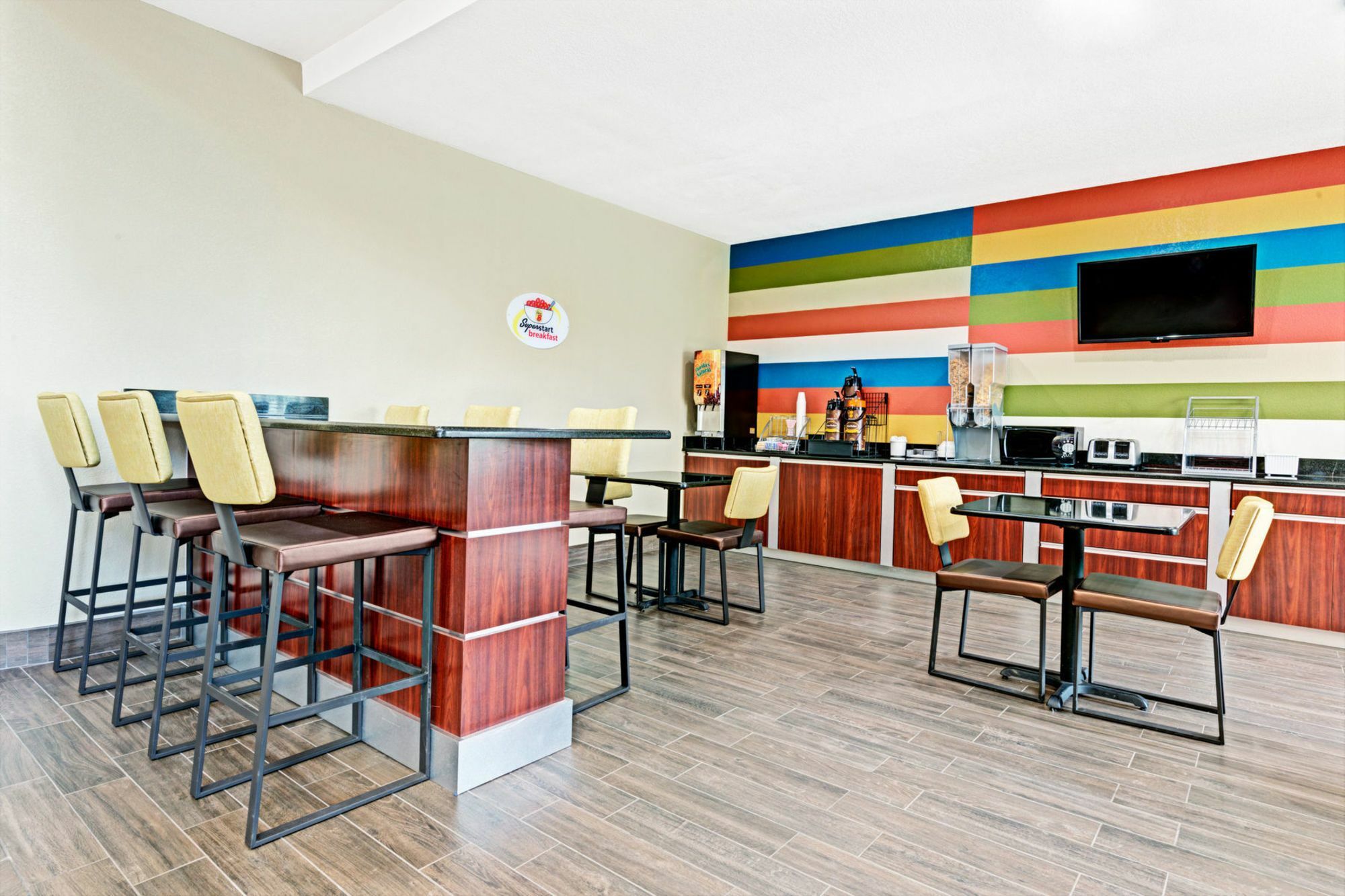 Super 8 By Wyndham Plover Stevens Point Area المظهر الخارجي الصورة
